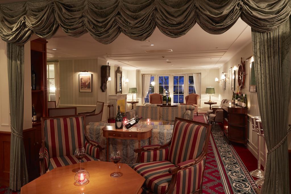 Hotel Amsterdam Huis Ten Bosch Сасебо Екстериор снимка